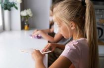 Как поставить детский режим