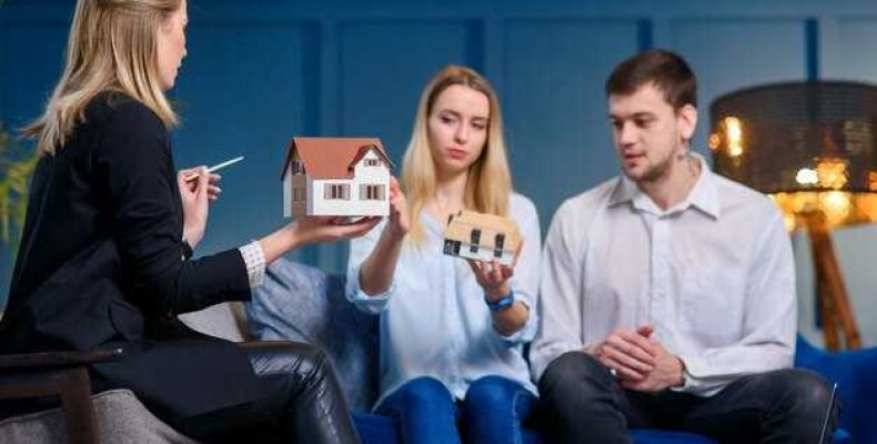 Какому святому заказать молебен о продаже квартиры — советы и рекомендации