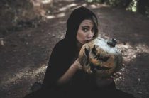 Колдуни и ведмы умирают на полу — что происходит с их даром?