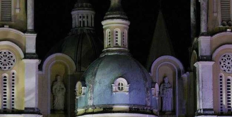 Конюшенная церковь Спаса Нерукотворного Образа — История, Архитектура и Значение