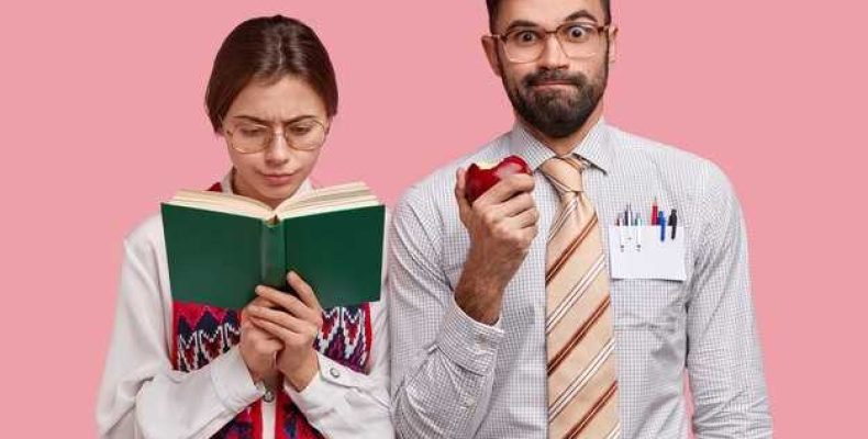 Кто такие свидетели Иеговы? Узнайте об их верованиях и истории