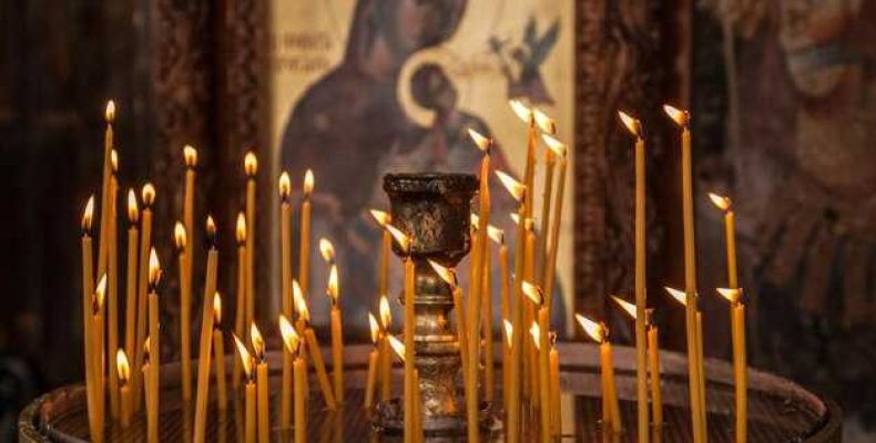 Лютеранская литургия — Верования, Богослужение и Язык у Лютеран