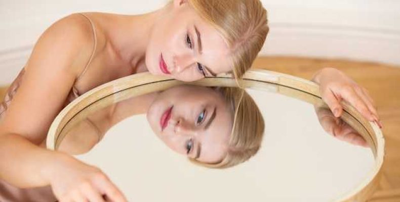 Мифы, легенды и правда о зеркале — раскрываем тайны загадочных зеркал