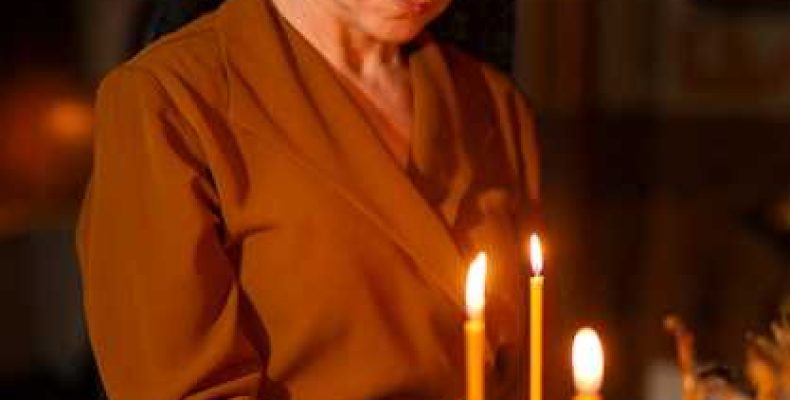 Молитва Матери Божьей — Как Богородица помогает в работе и жизни