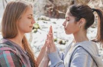 Молитва на послушание для дочери-подростка — как укрепить связь и достичь понимания