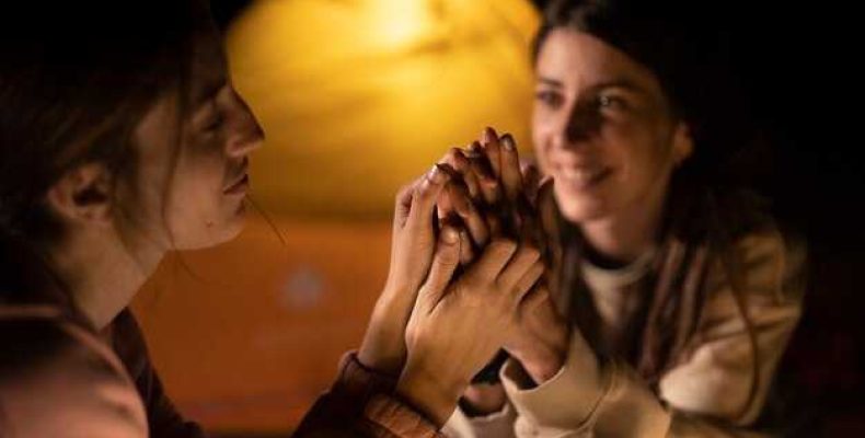 Молитва на улучшение отношений — Как помолиться о примирении с любимым человеком