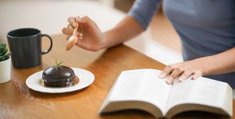 Молитва на уразу — Как читать перед едой и после, а также утренние молитвы