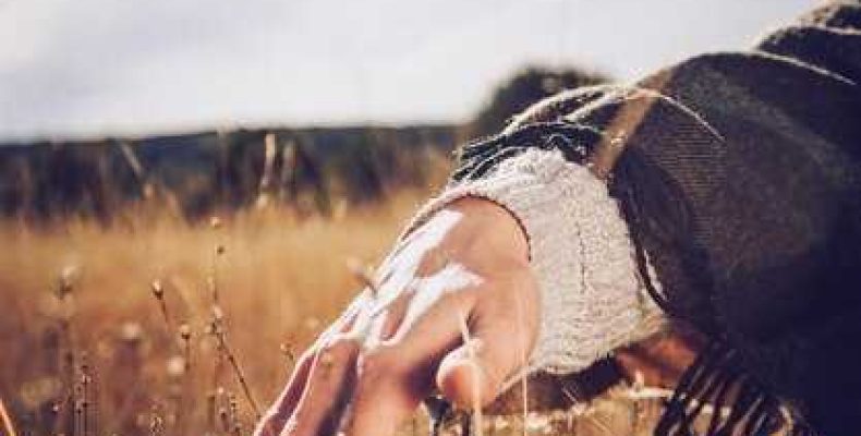 Молитва «Встану я, раба Божия, благословяся, пойду, перекрестясь» — Значение и практика