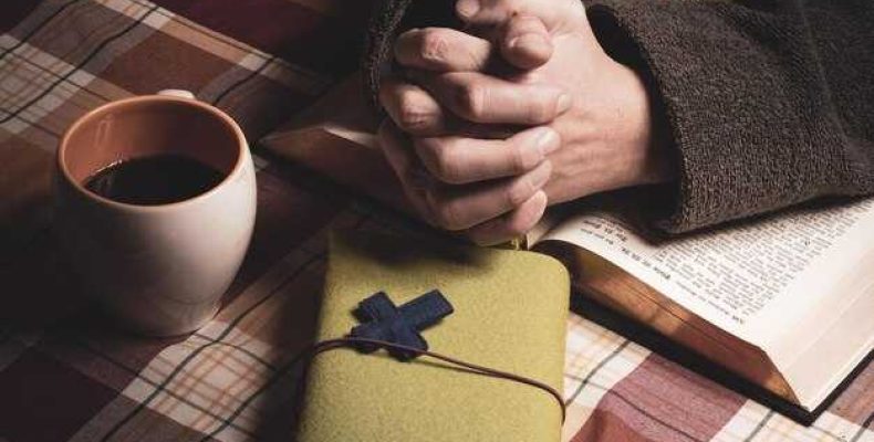 Молитвы для счастья — как читать, чтобы всё в жизни было хорошо