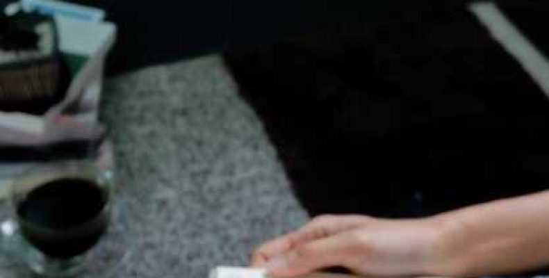 О молитве — как правильно попросить благословения у батюшки и читать акафист