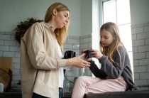 Отчитка благосостояния для детей — как правильно провести снятие приворота на сестру Собол