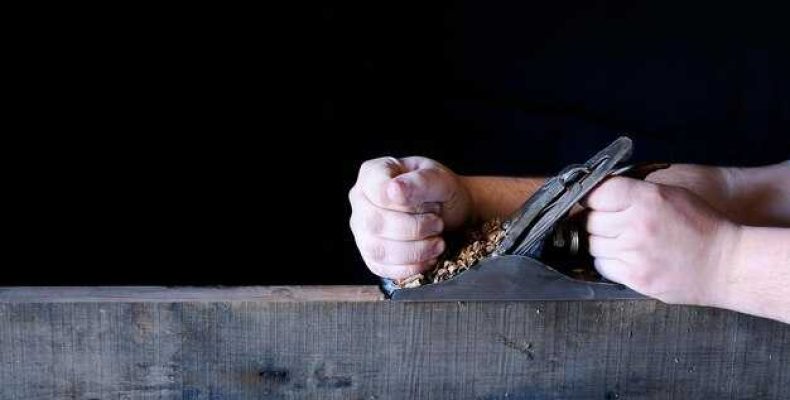 Отливка порчи через ножи — как вылить воском порчу и секреты древних ритуалов