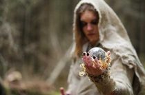 Перед рождением Скорпиона — Кто умирает, и как это связано с загадочной сказкой