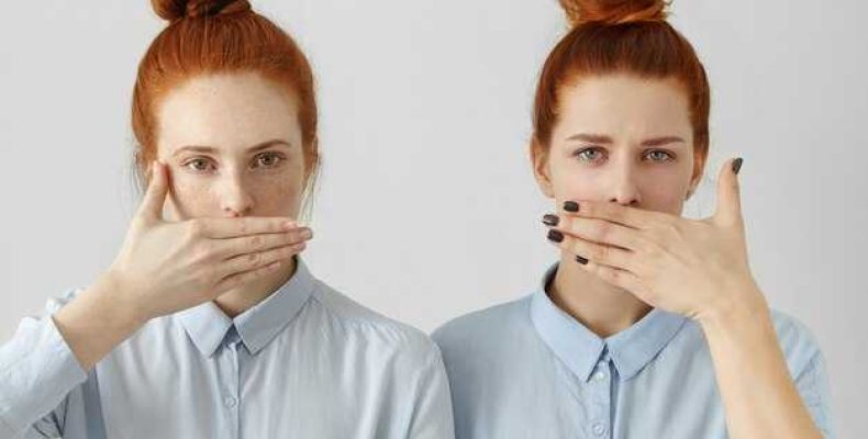 Почему чешется правая скула? Приметы и значения зудящих щек