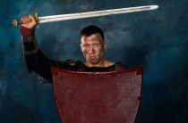 Полуторный меч — виды, описание и особенности длинной рукояти