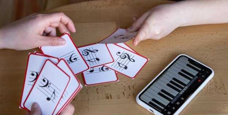 Правила раскладывания пасянса на картах — пошаговое руководство для новичков