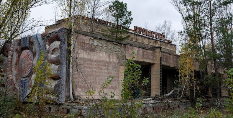 Сталкер-фотограф: какие обереги спасут от мистики и техники?