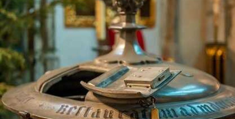 Расписание богослужений в храме на Рогатке – информация для прихожан и паломников