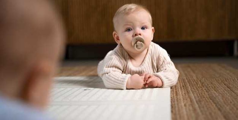 Ребенок 2 месяца что должен уметь