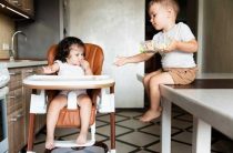 Ребенок на гв не какает