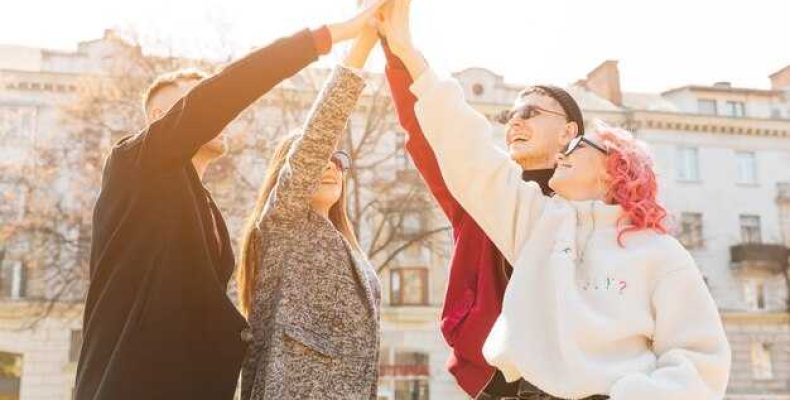 Самые везучие и невезучие люди в мире — кто же на самом деле счастливее?