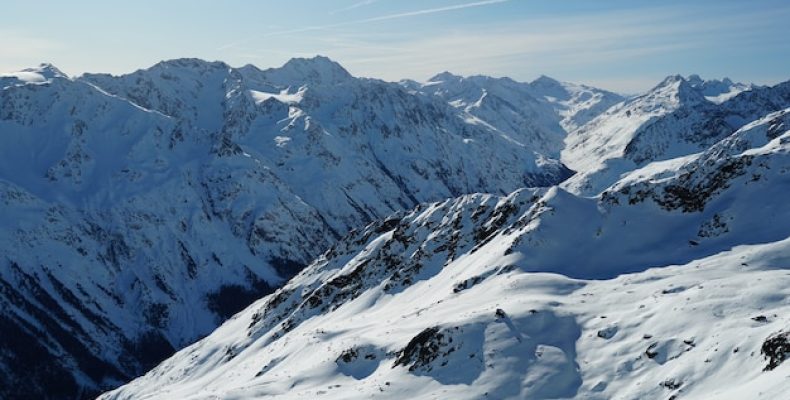 Гора или человек? Что на самом деле означает имя Казбек и какая судьба ждет его обладателя