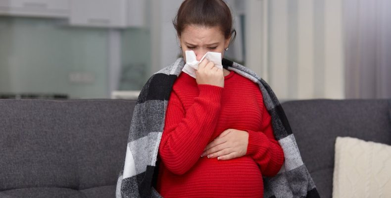 Аквамарис при беременности 2 триместр: спасаем нос без вреда для малыша