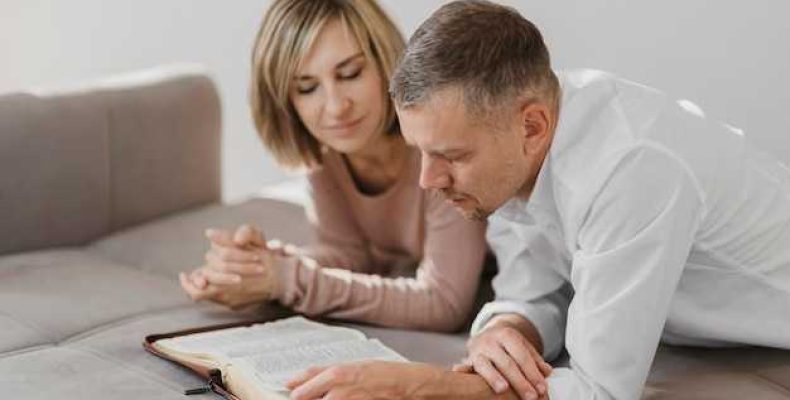 Скорая молитва на примирение с мужем — как восстановить гармонию в отношениях