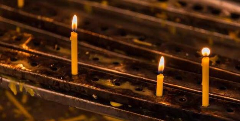 Скрученные церковные свечи — Значение и приворот на двоих