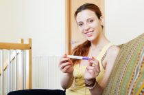 Месячные при беременности на ранних сроках: Кровь или норма? Отвечает гинеколог