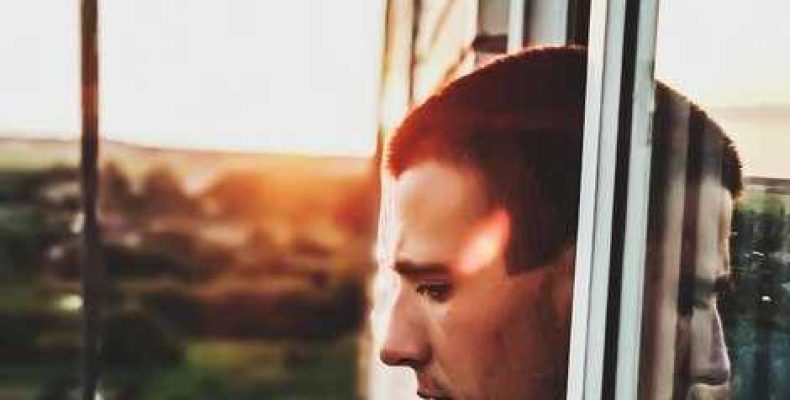 Сонник — к чему снится открытое окно на улицу — тайные значения и трактовки