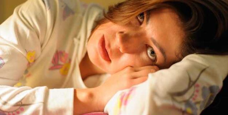 Сплетни во сне — что означает, к чему снится сплетни по соннику