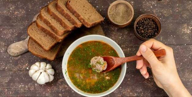 Суп рассольник с перловкой и солеными огурцами со свининой пошаговый рецепт