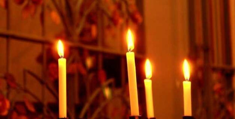 Свечи, зажженные от Благодатного Огня — Как Иерусалимская Свеча Принесет Свет и Утешение