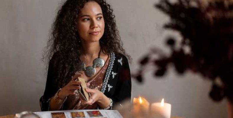 Таро и Одиночество — Анализ Расклада для Понимания Себя