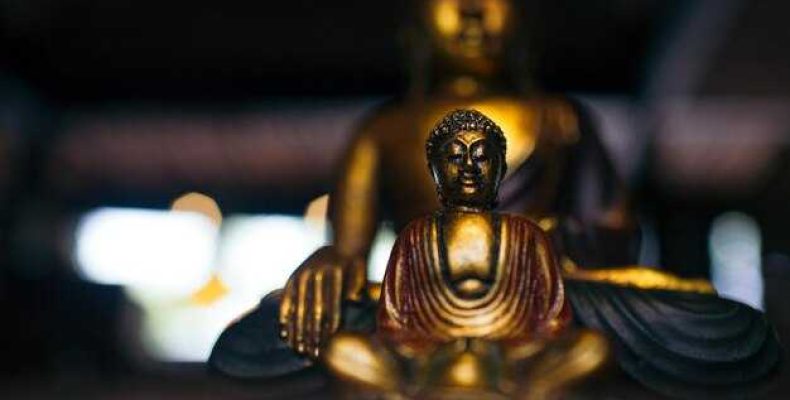 Толкование сна о буддизме — к чему снится золотой Будда в сонниках