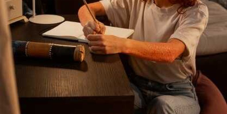 Уход за лампадкой — когда должна гореть лампада в доме и как правильно заботиться о ней