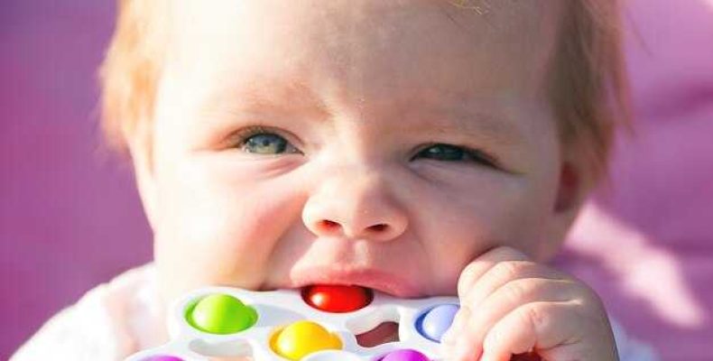 В каком возрасте ребенок должен знать цвета