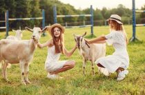 Характеристика мужчин и женщин, рожденных в год Козы (Овцы) — Узнайте их уникальные качества!