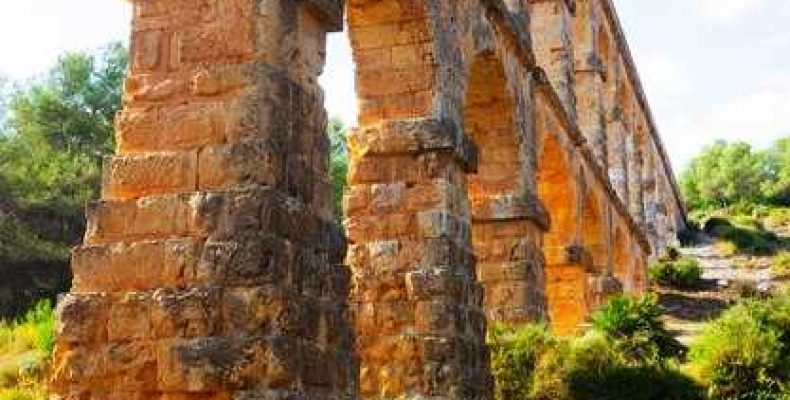 Храм у Салтыкова моста — расписание богослужений Троицы Живоначальной