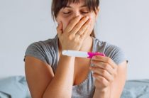 Тест на первой неделе беременности: когда результат реально увидеть, а когда он обманет