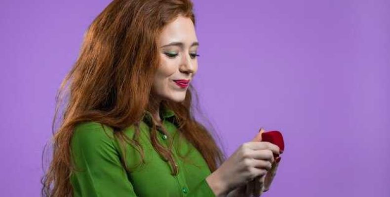 Заговор на яблоко — возвращаем молодость, красоту и любовь с помощью магии