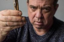 Значение крестного знамения — Как старообрядцы крестятся двумя и тремя пальцами